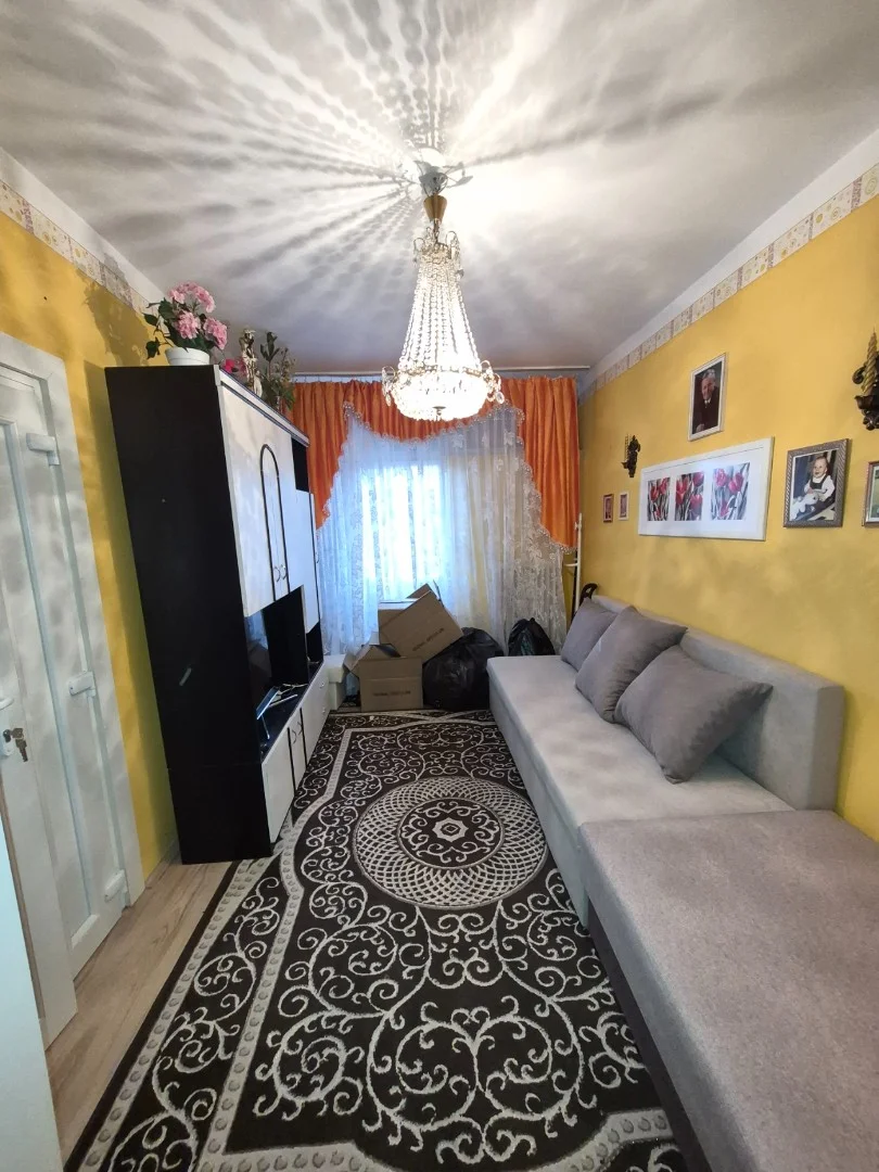 Eladó panel lakás Komló Kossuth Lajos utca - Kép 5