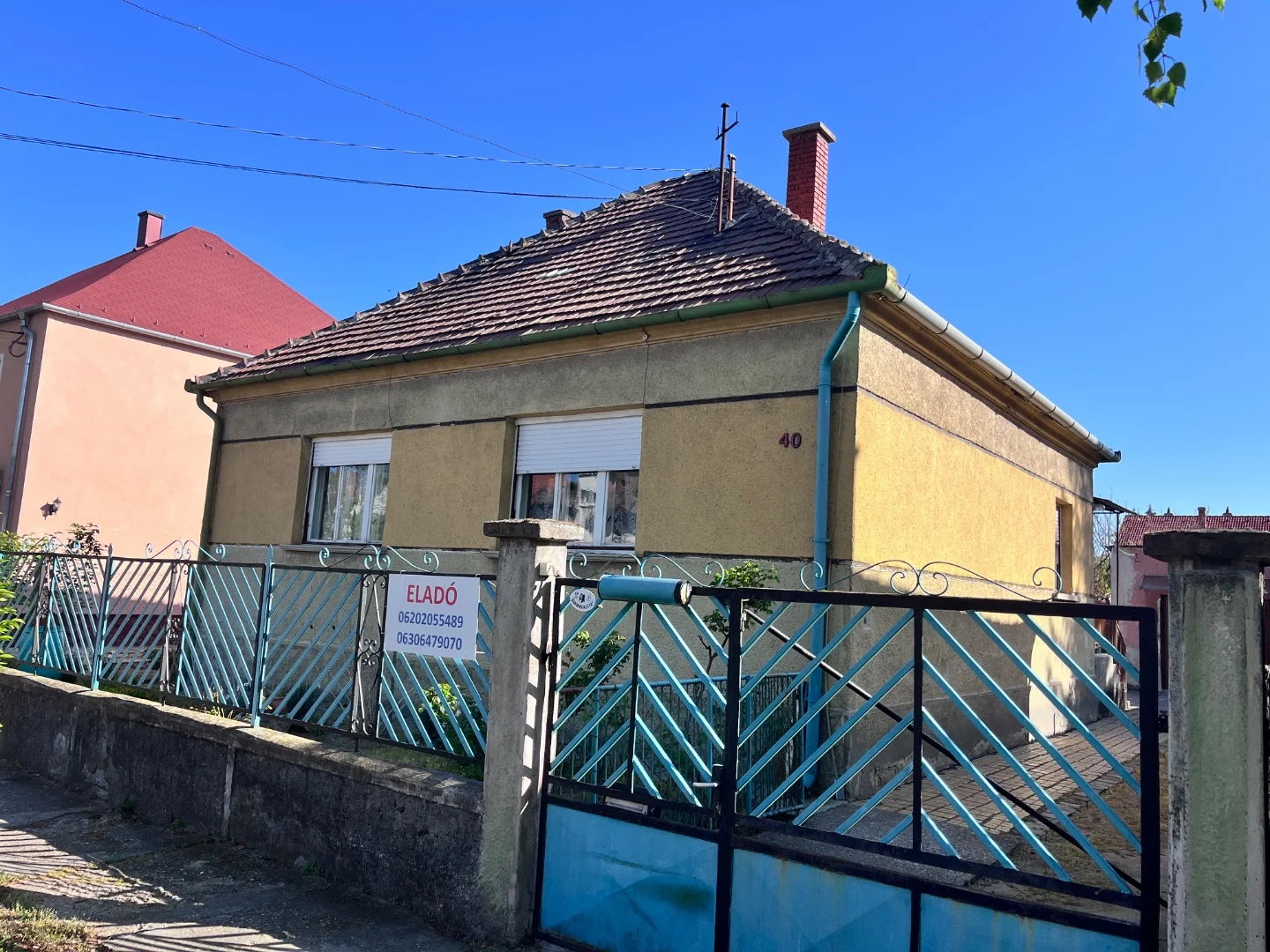 Eladó családi ház Győr Virág ut - Kép 2