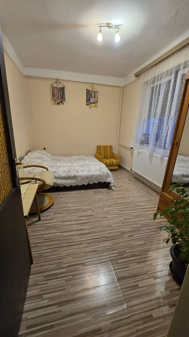 Eladó családi ház Tiszafüred Széchenyi kert - Kép 14