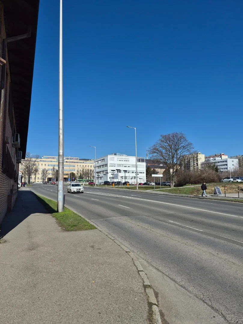 Eladó panel lakás Pécs Endresz György utca - Kép 6