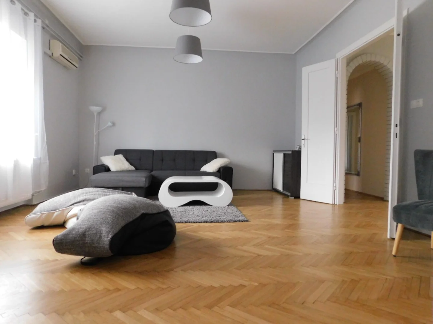 Kiadó tégla lakás Pécs Hungária utca - Kép 8