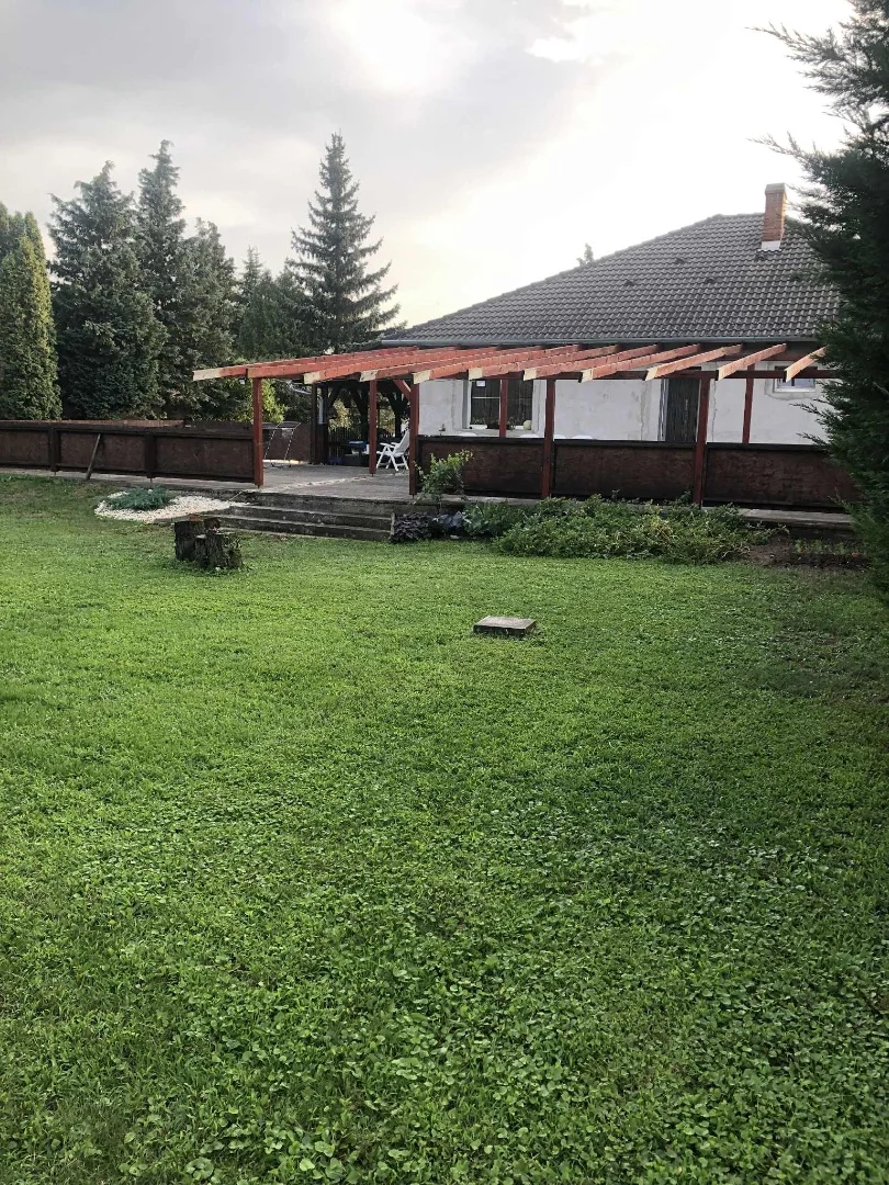Eladó családi ház Csipkerek - Kép 9