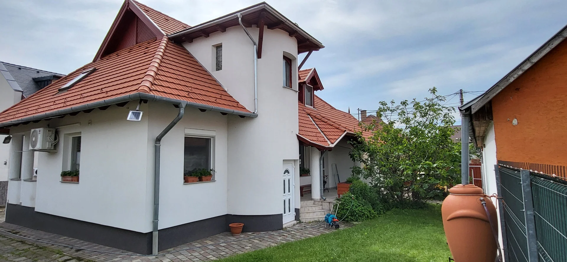 Eladó családi ház Érd Katalin - Kép 2