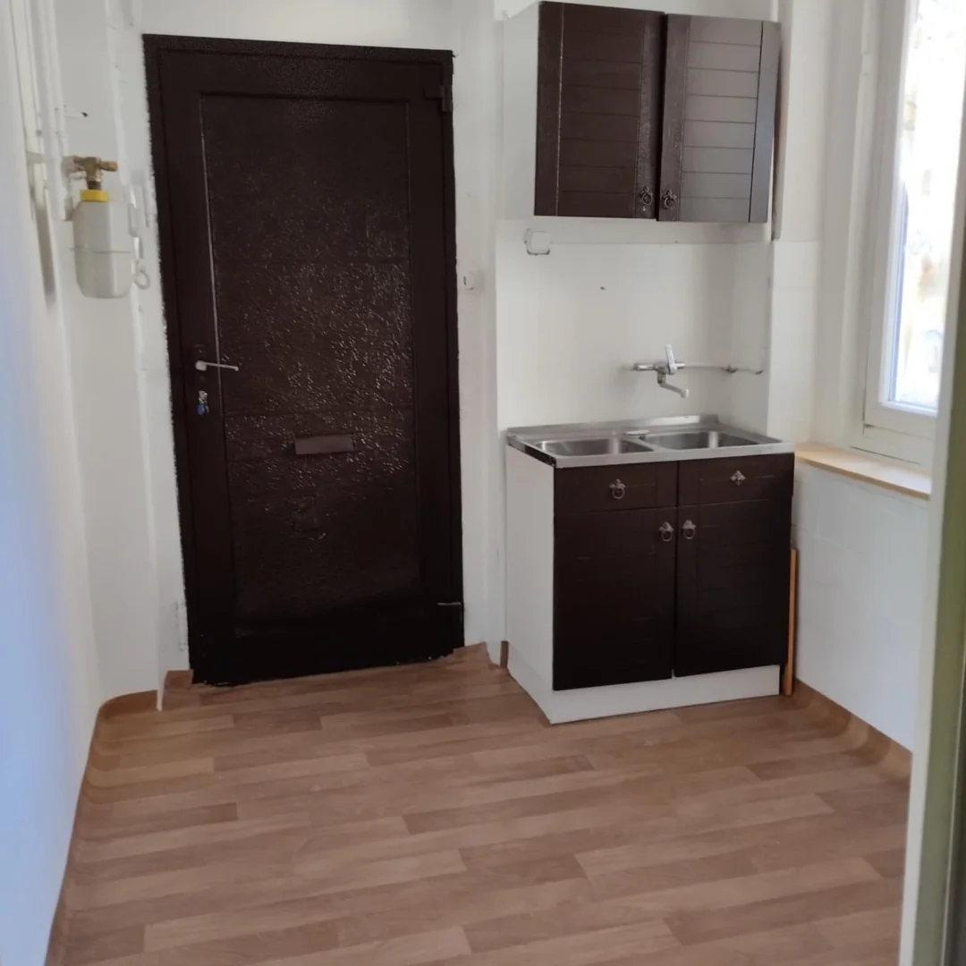 Eladó tégla lakás Budapest 04. ker. - Kép 10