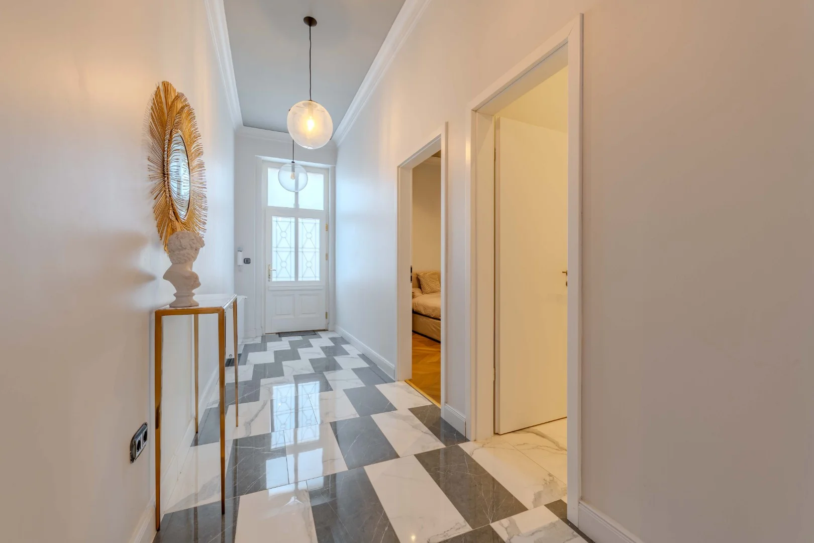 Eladó tégla lakás Budapest 06. ker. Andrássy út - Kép 10