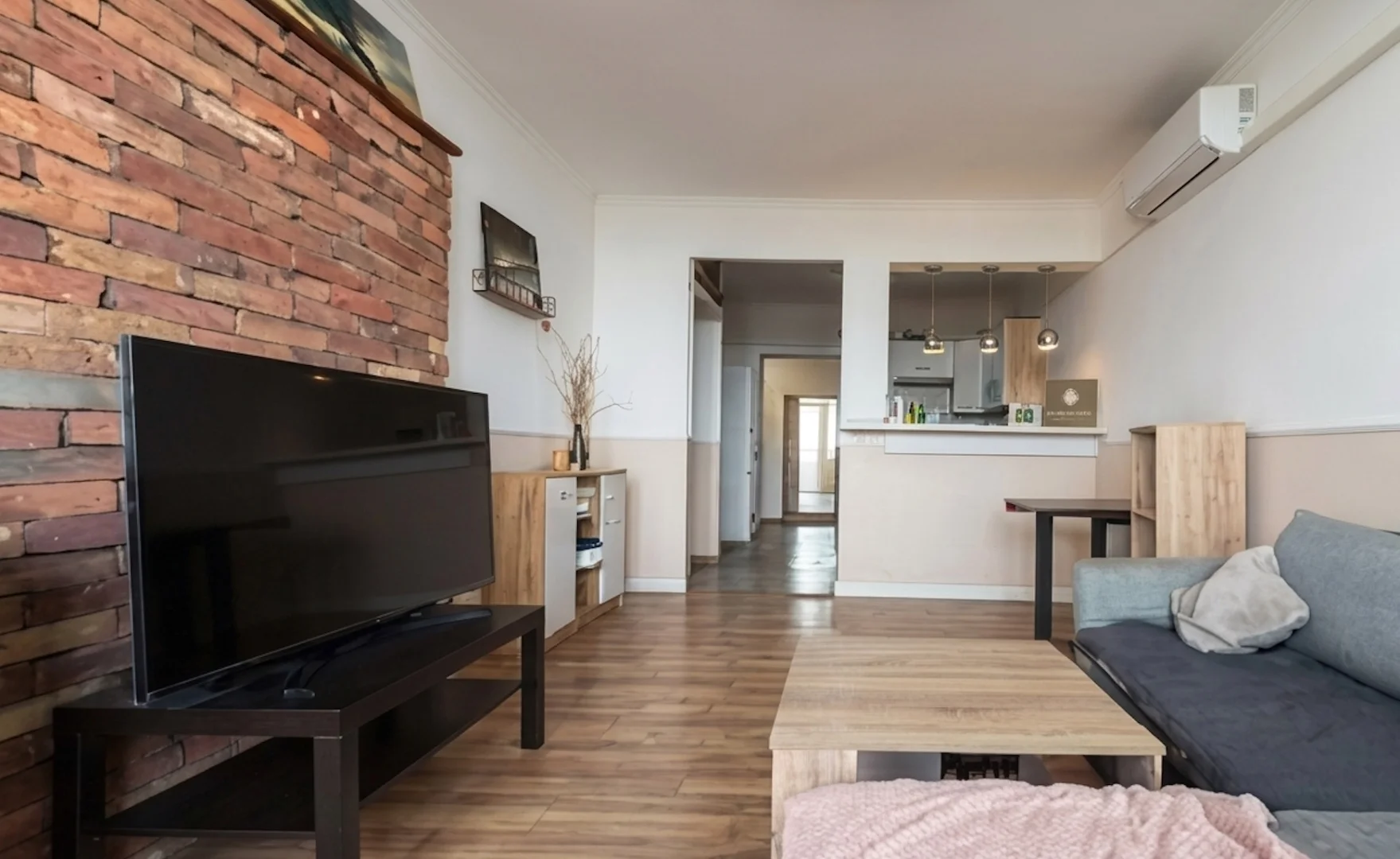 Eladó panel lakás Debrecen Bethlen utca - Kép 2