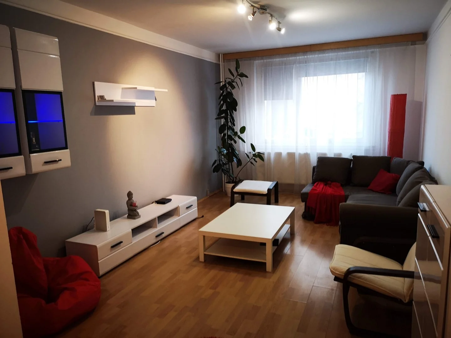 Eladó panel lakás Székesfehérvár Tóváros - Kép 3