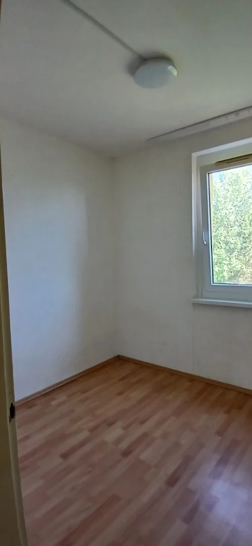 Eladó panel lakás Budapest 03. ker. Gyűrű - Kép 5