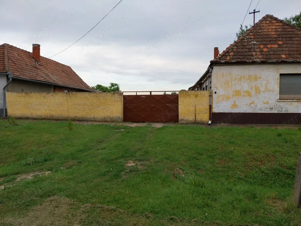 Eladó családi ház Gara