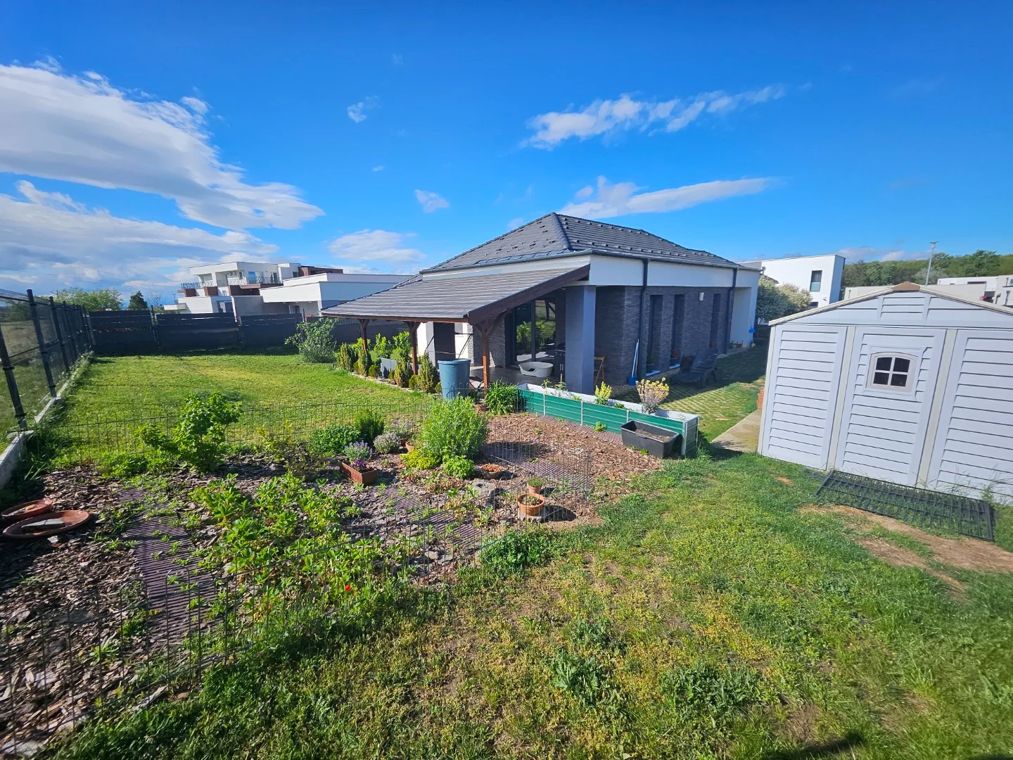 Eladó családi ház Mogyoród - Kép 4