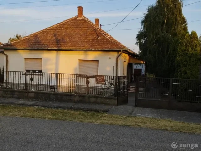 Eladó családi ház Tápiószele Vajda út