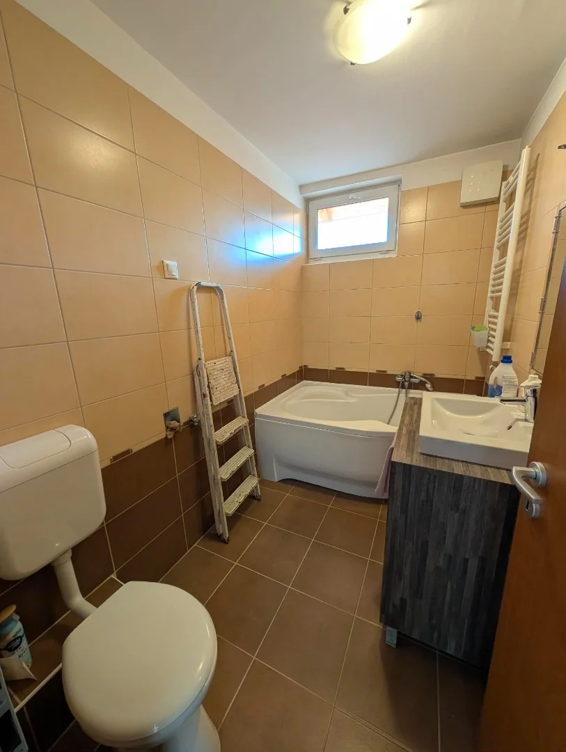 Eladó tégla lakás Pécs Árnyas liget - Kép 8