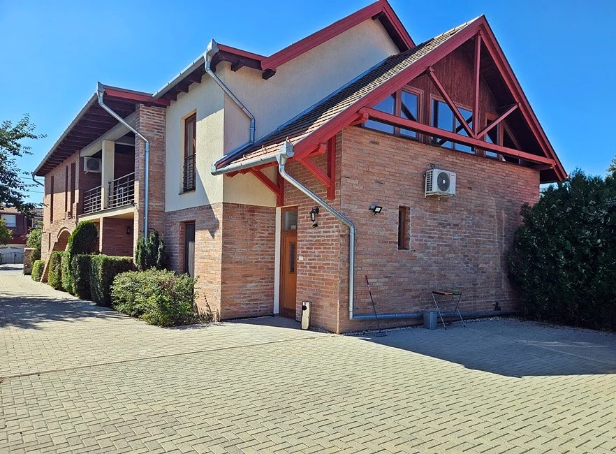 Eladó hotel, szálloda iroda / üzlet / kereskedelmi / szolgáltató Gyula Tiborcz utca - Kép 19