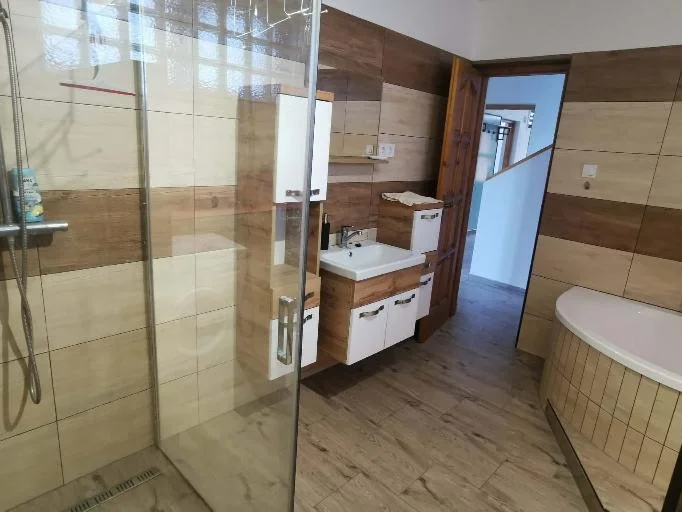 Eladó családi ház Miskolc - Kép 10
