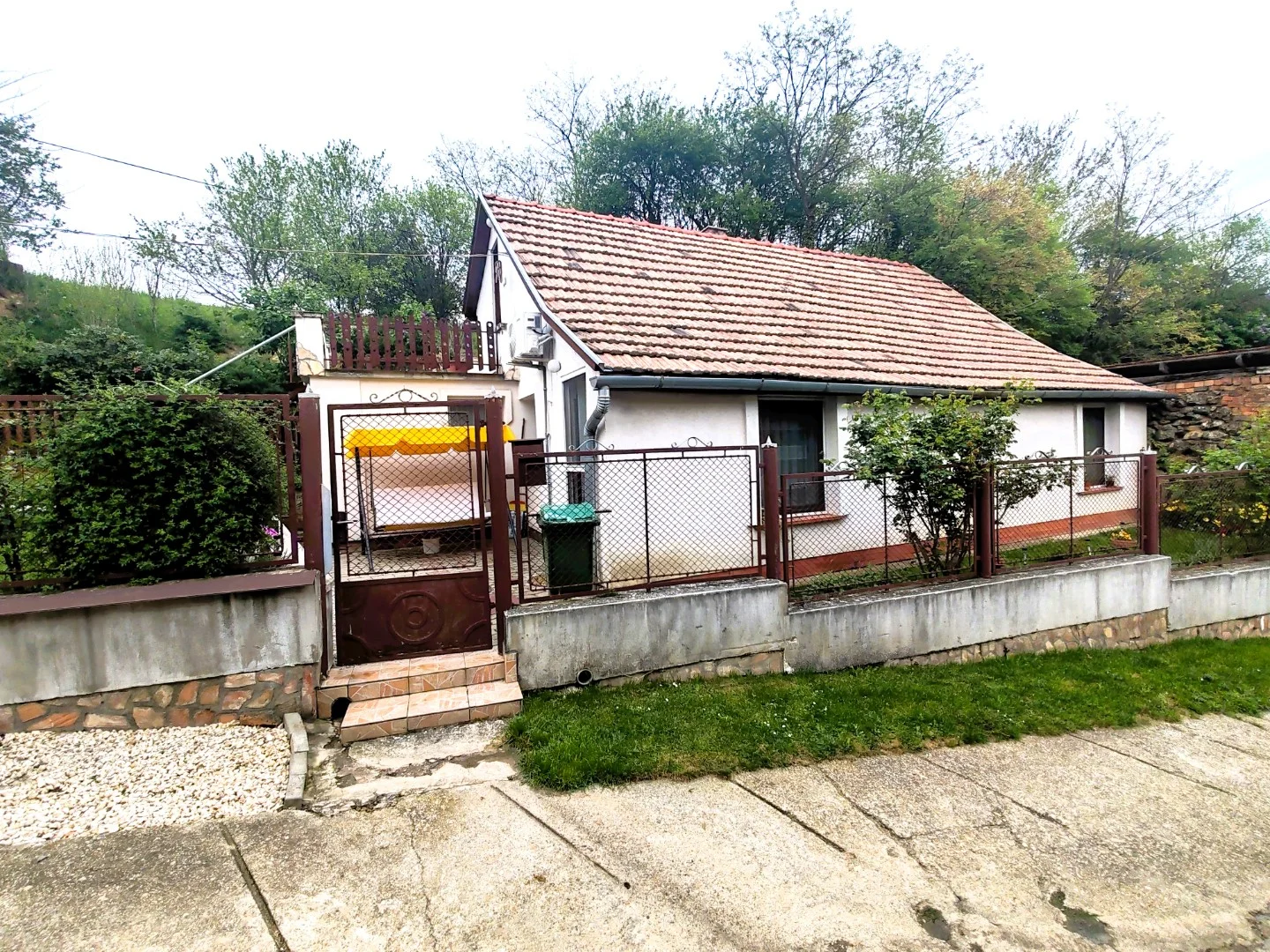 Eladó családi ház Hidas - Kép 2