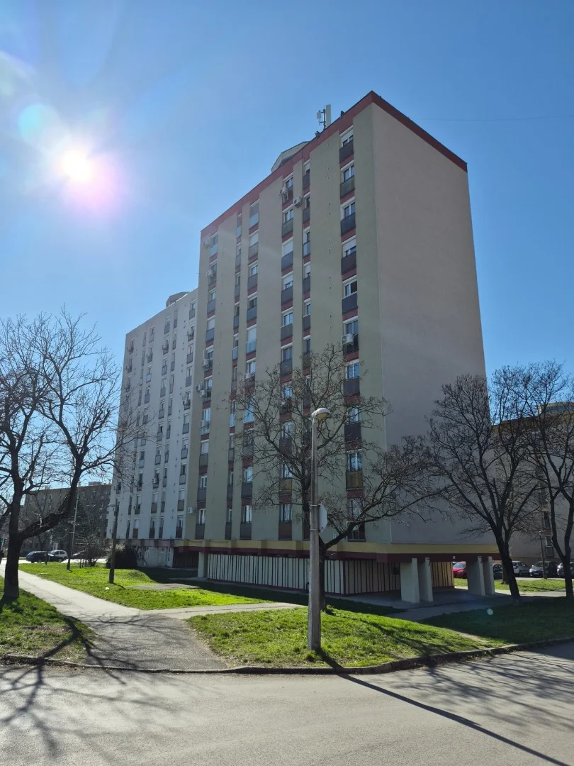 Eladó panel lakás Pécs Endresz György utca