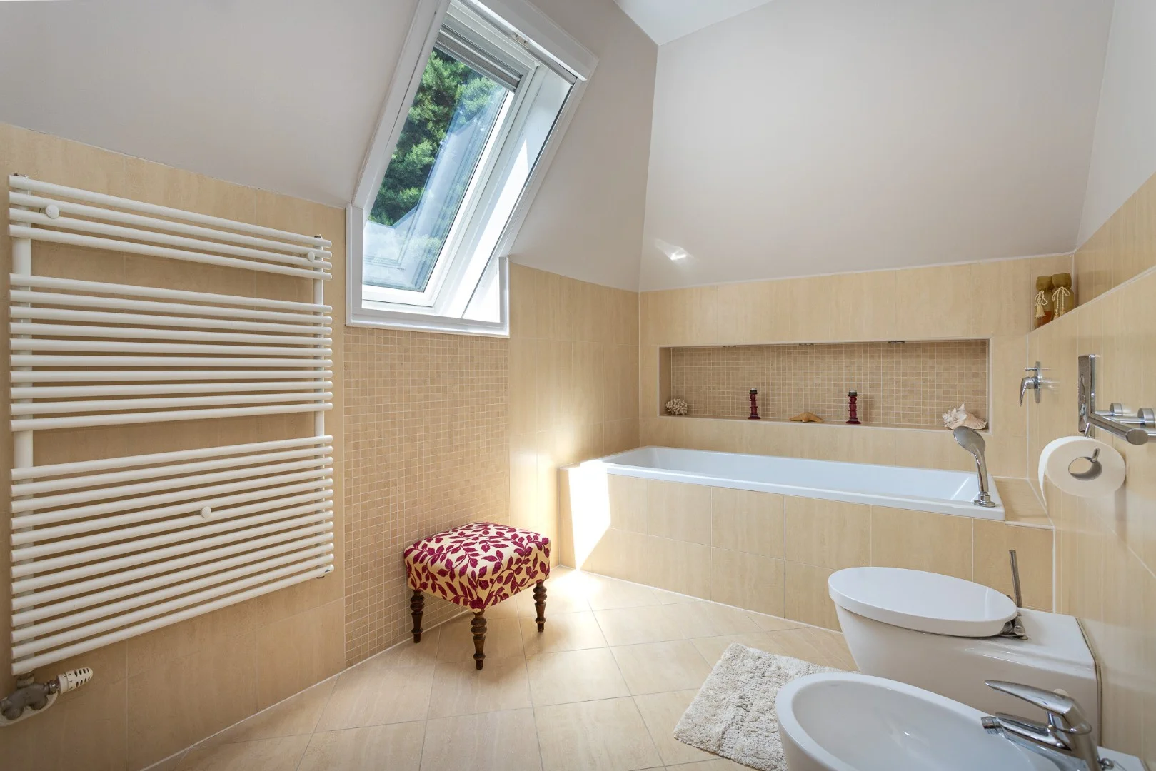 Eladó családi ház Budapest 02. ker. HZ049766 - Kép 9