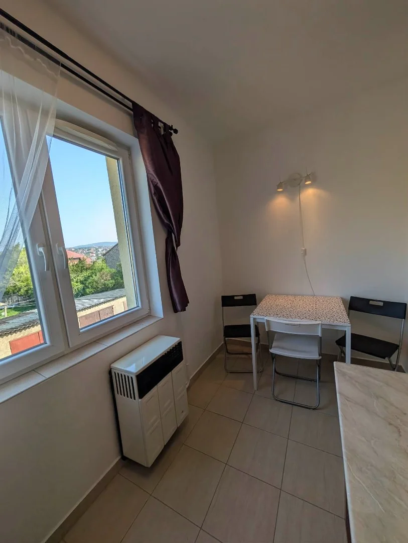 Kiadó tégla lakás Pécs Endre - Kép 4