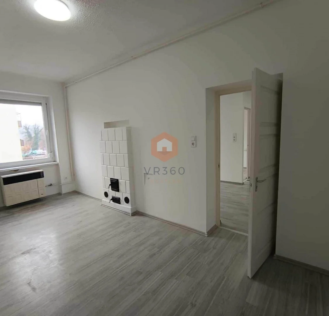 Eladó tégla lakás Komló Petőfi tér - Kép 5