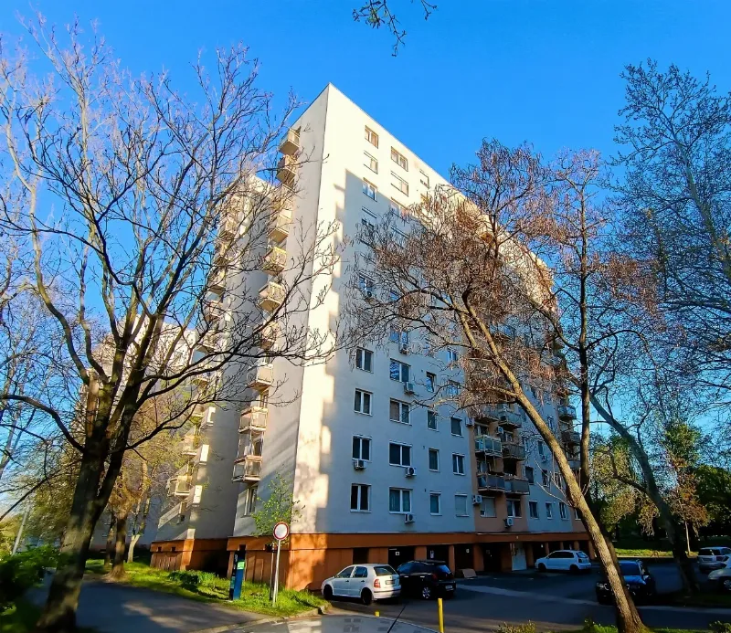 Eladó lakás Debrecen Menyhárt József tér