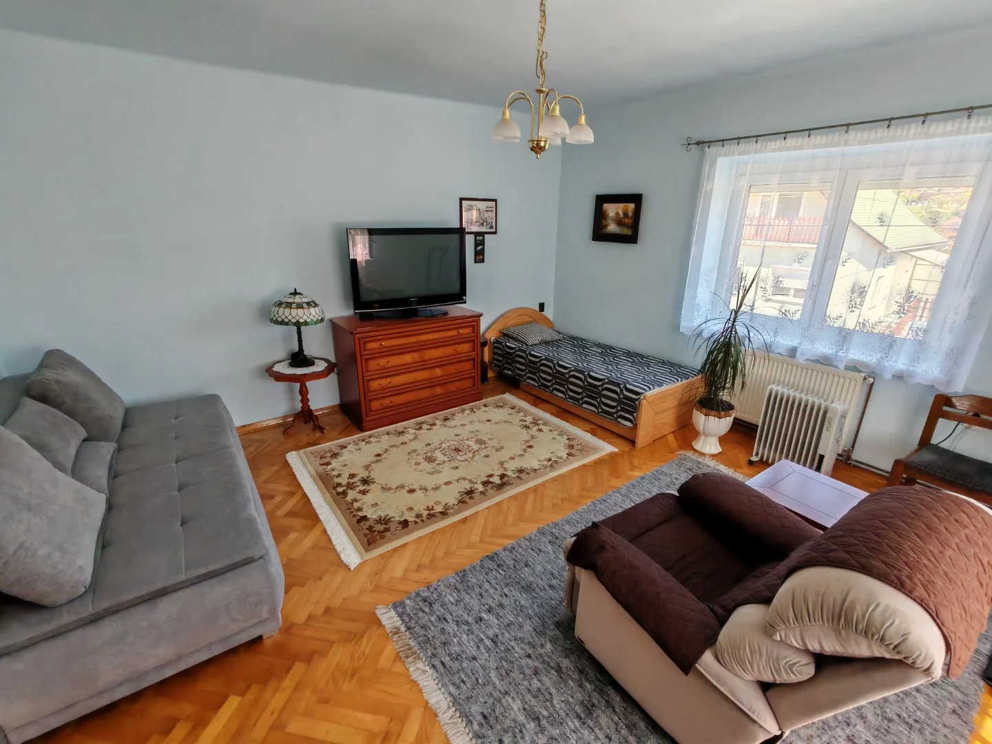 Eladó családi ház Csabdi - Kép 9