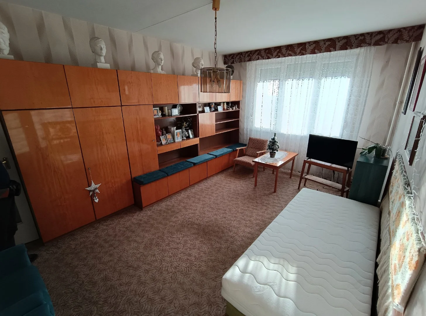 Eladó panel lakás Debrecen Bethlen utca - Kép 2