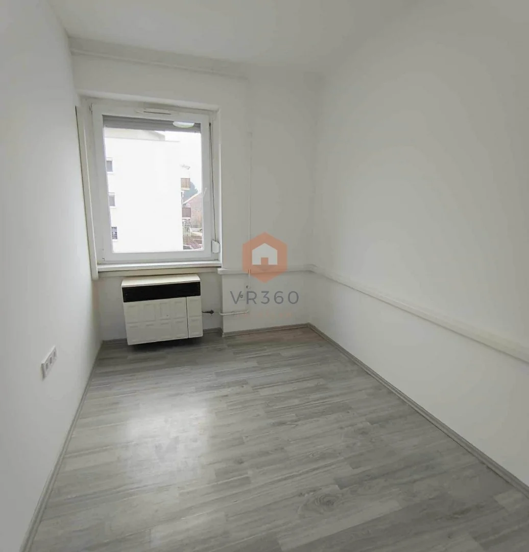 Eladó tégla lakás Komló Petőfi tér - Kép 11
