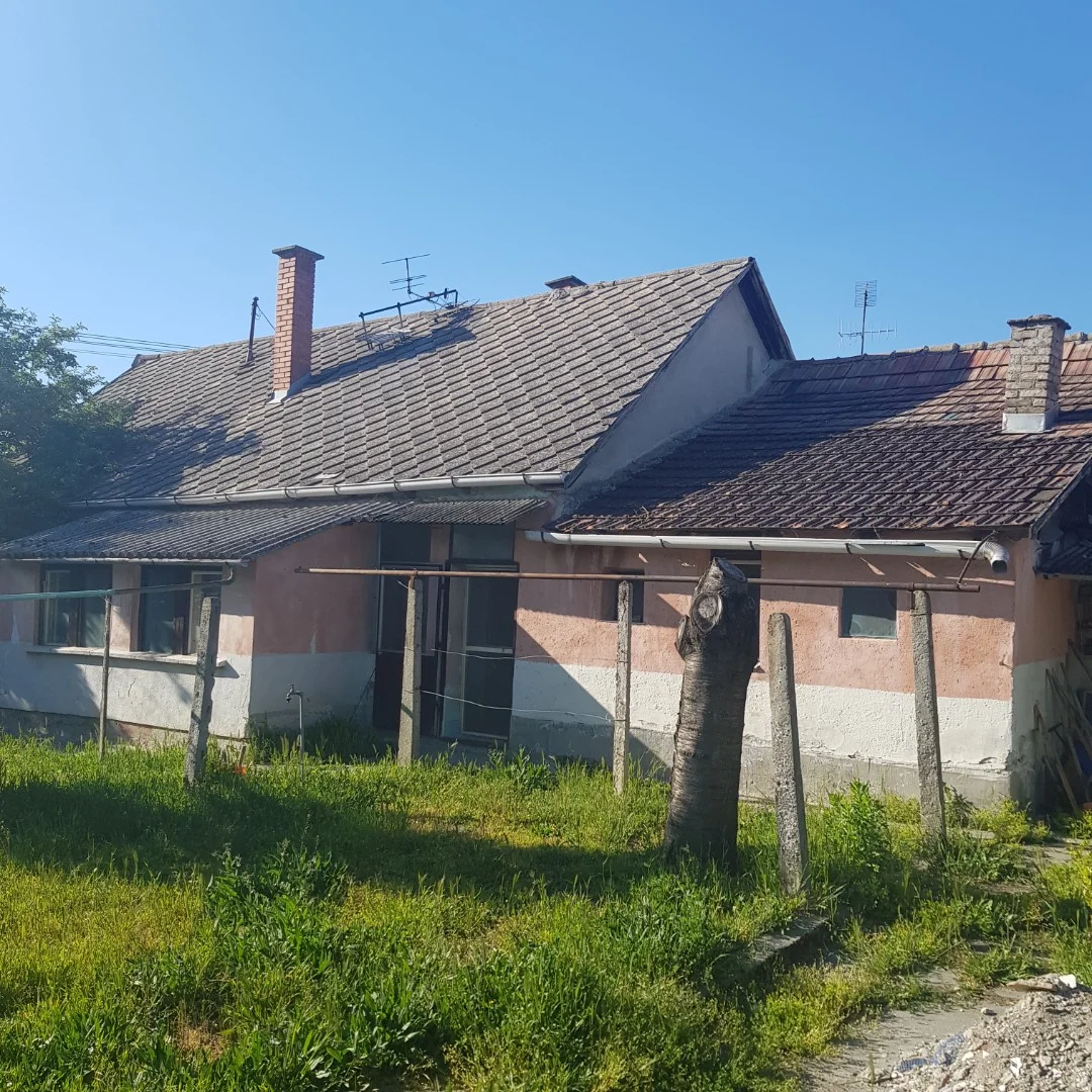 Eladó családi ház Kalocsa Viola