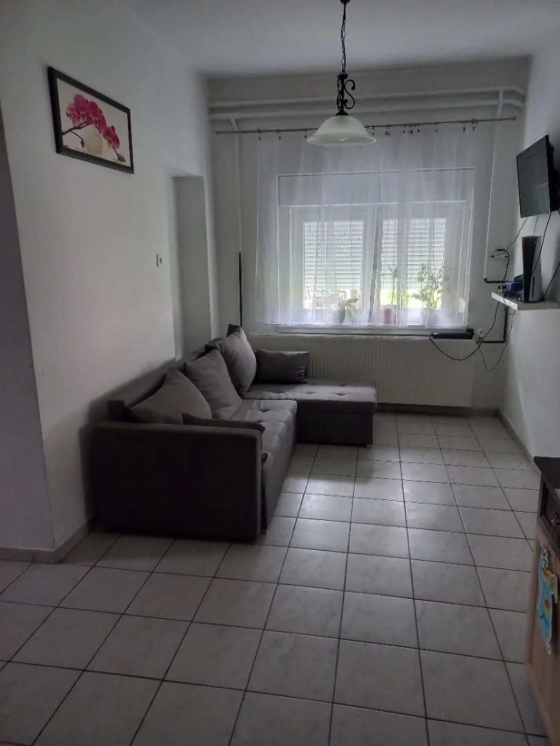 Eladó családi ház Madocsa Paksi út - Kép 5