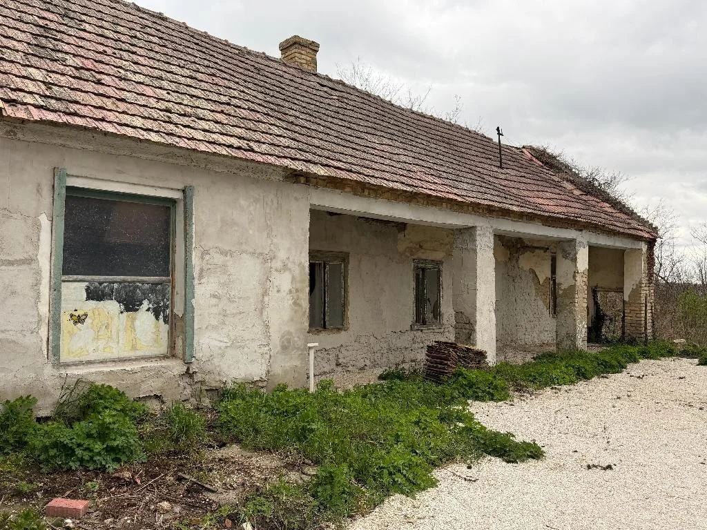Eladó családi ház Nyárád - Kép 9