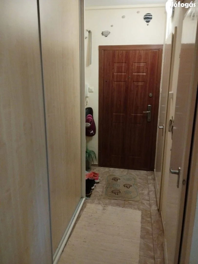 Eladó panel lakás Szeged Hont Ferenc utca - Kép 2