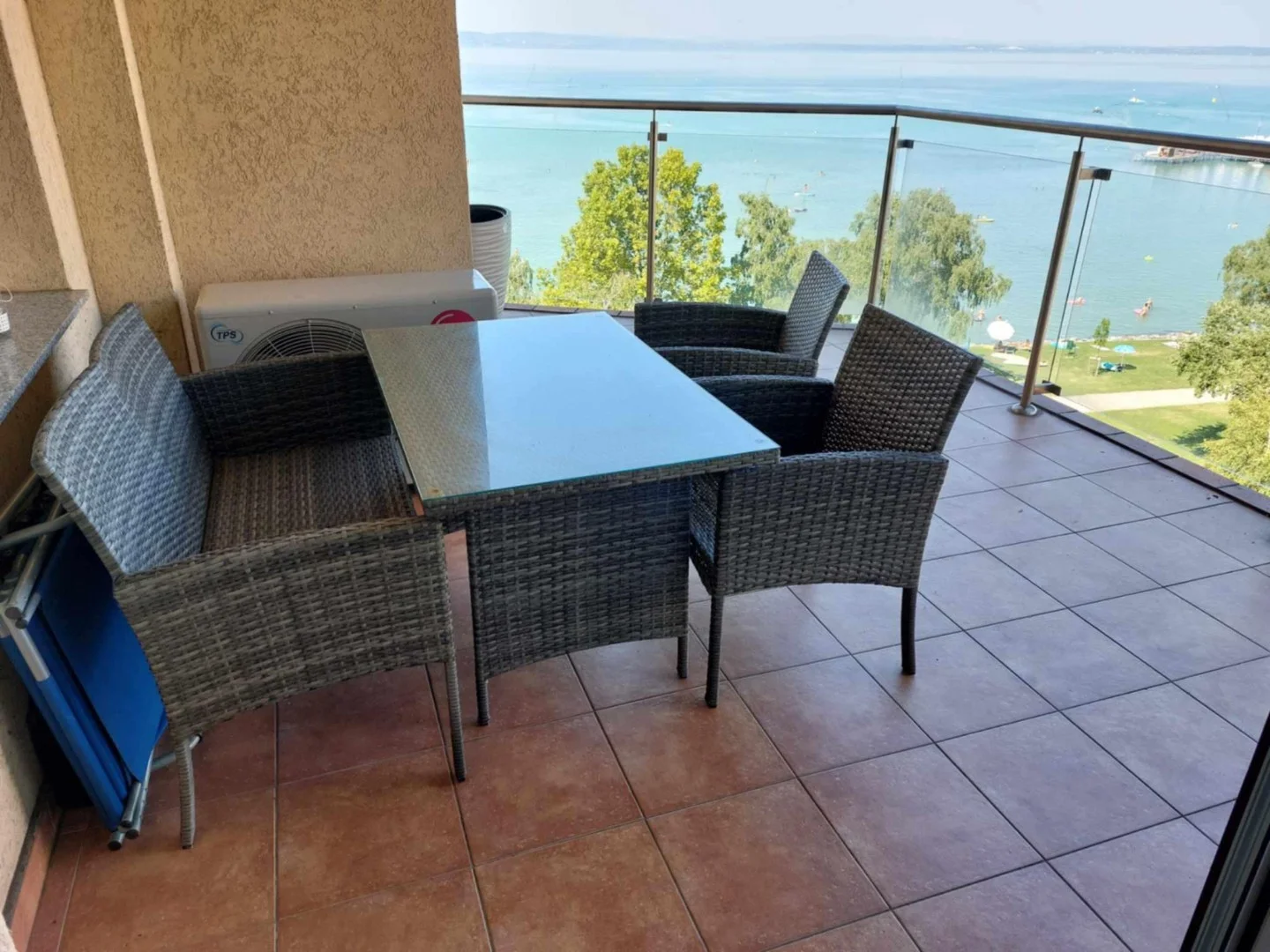 Eladó üdülőházas nyaraló / apartman nyaraló / üdülő Siófok Szent László u. - Kép 5