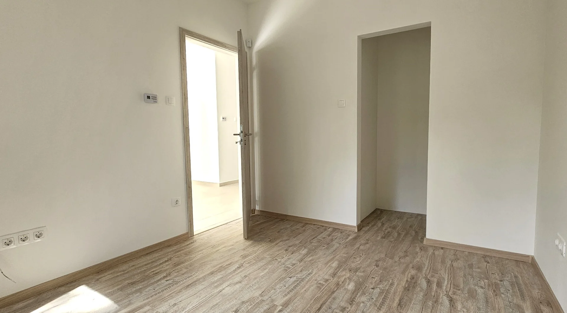 Eladó tégla lakás Erdőkertes Nyíres utca - Kép 8