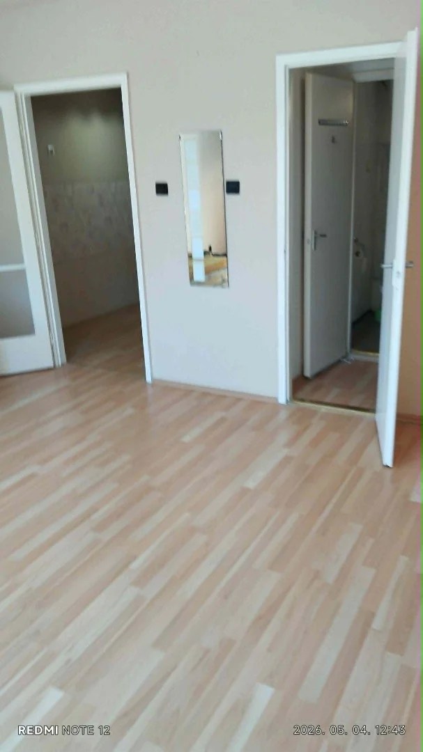 Eladó panel lakás Ajka Futó utca - Kép 3