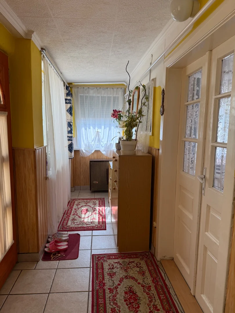 Eladó családi ház Lőrinci Aradi - Kép 11