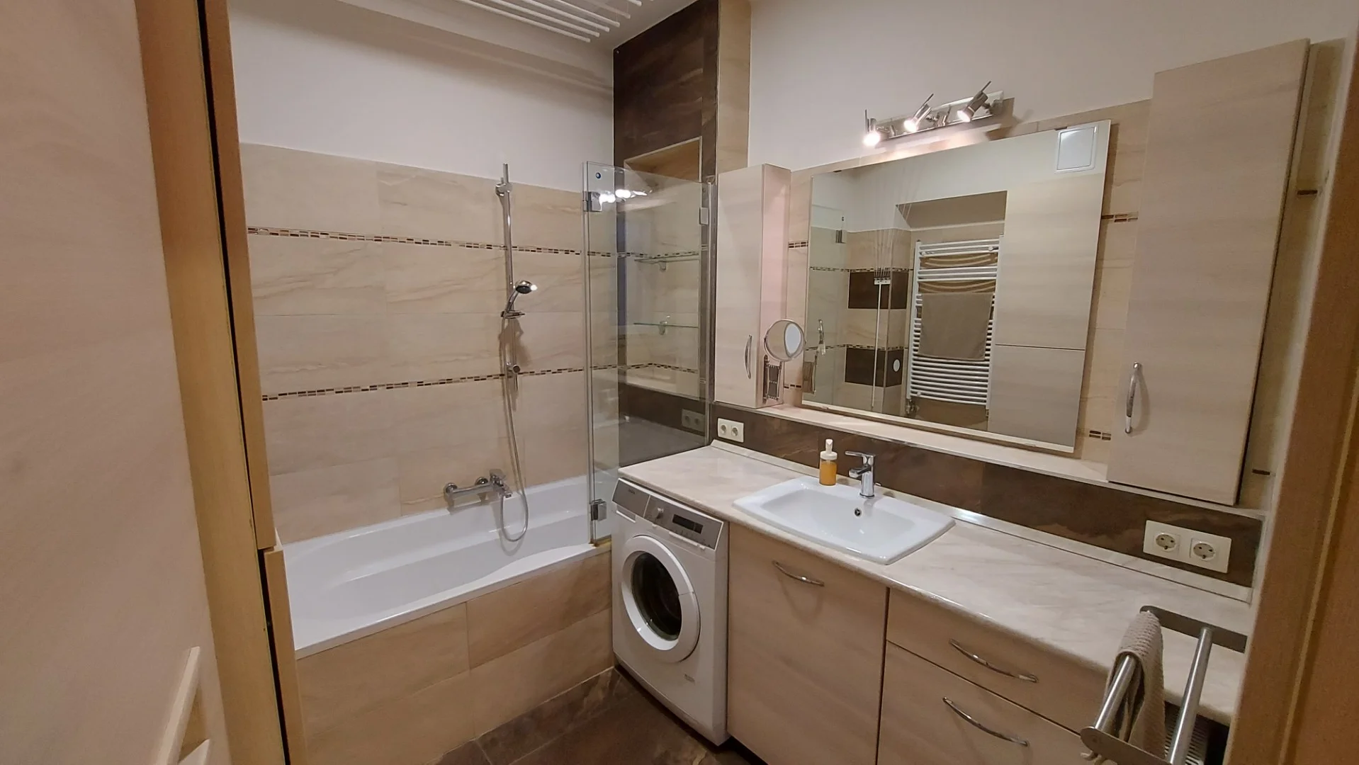 Eladó tégla lakás Budapest 13. ker. Szent László út - Kép 11
