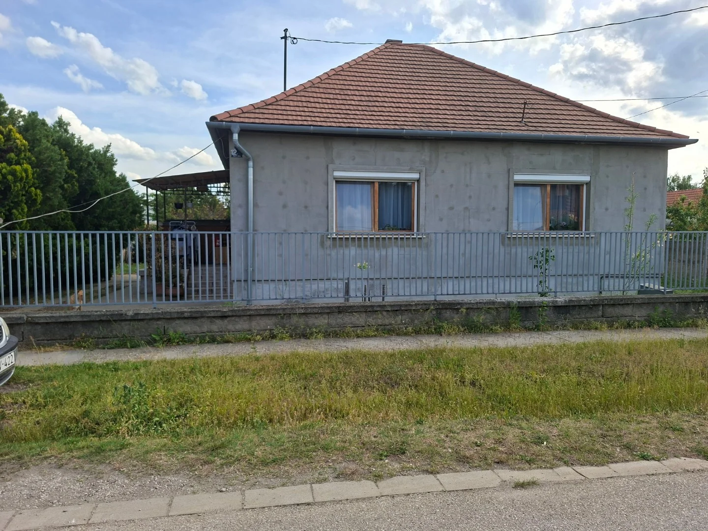 Eladó családi ház Esztergom Sport utca