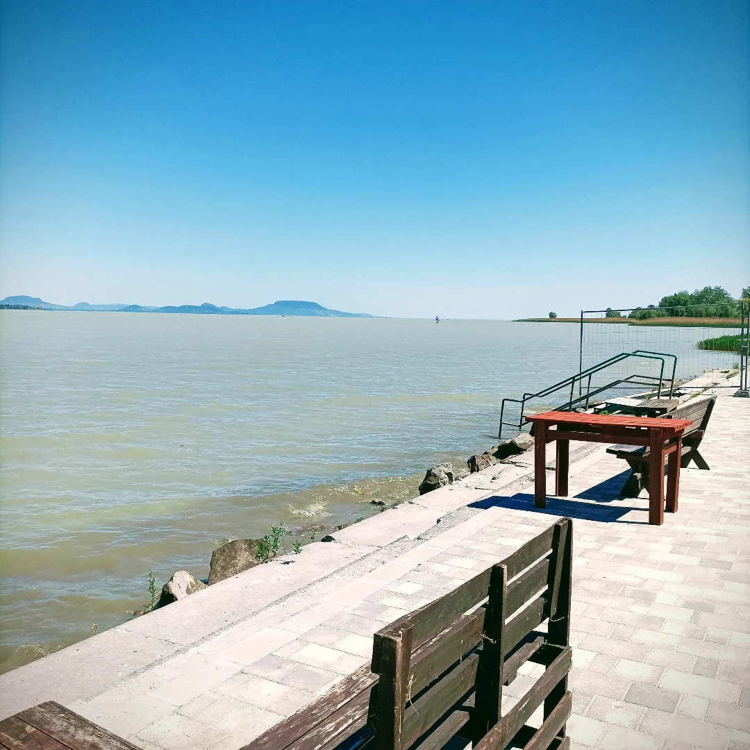 Eladó üdülőházas nyaraló / apartman nyaraló / üdülő Balatonberény Balaton utca - Kép 11