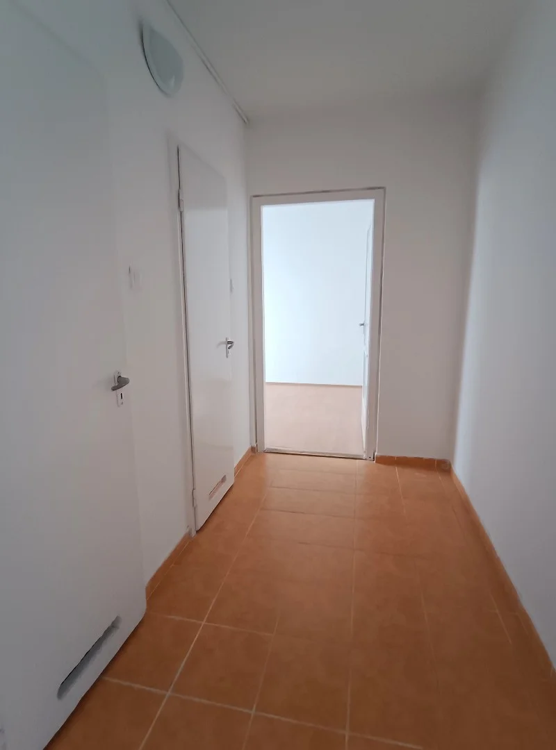 Eladó panel lakás Debrecen Csapó utca - Kép 12