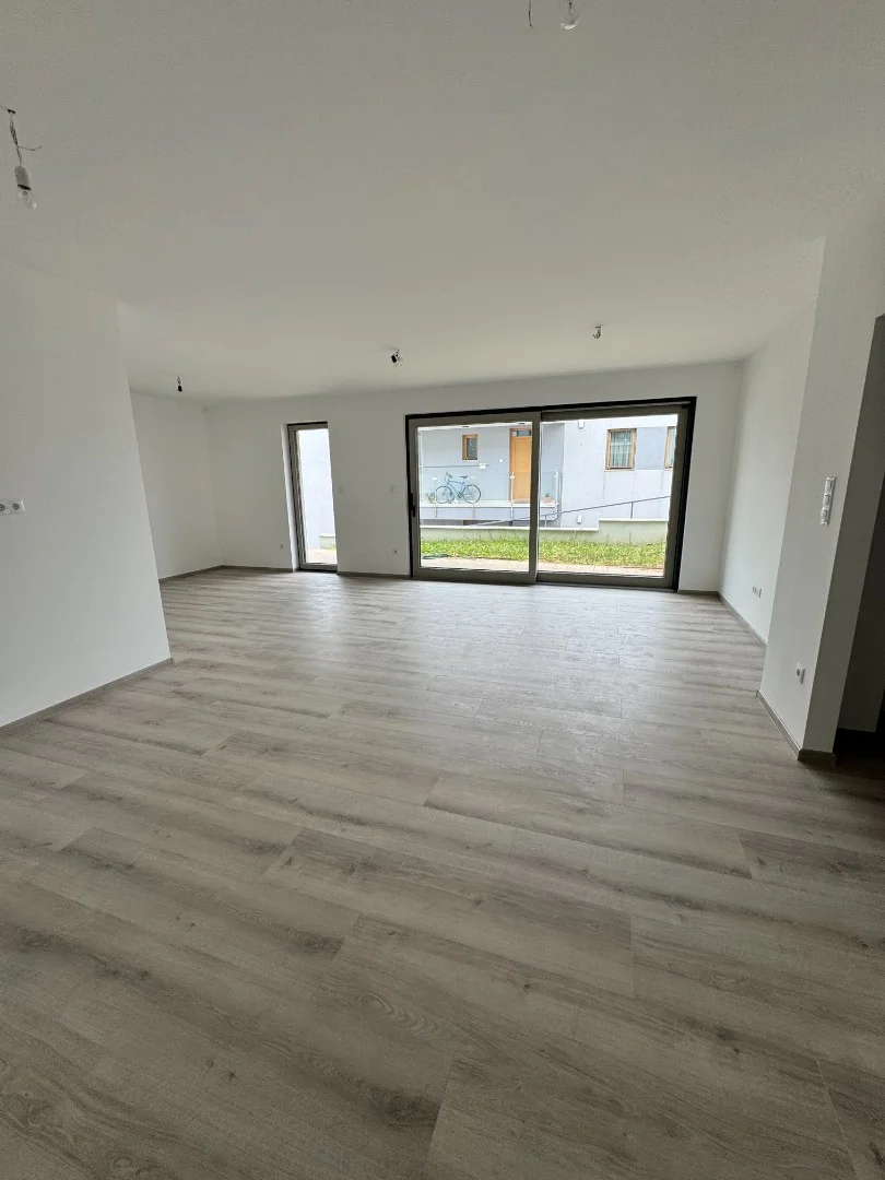 Eladó tégla lakás Pécs Somfa