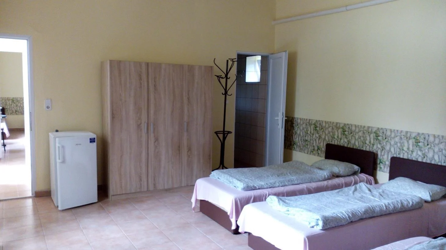 Eladó hotel, szálloda iroda / üzlet / kereskedelmi / szolgáltató Gyenesdiás Tulipán utca - Kép 8