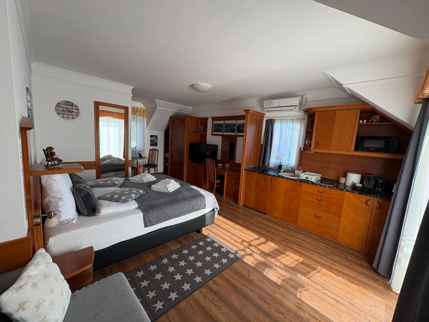 Eladó üdülőházas nyaraló / apartman nyaraló / üdülő Cserszegtomaj Sümegi út - Kép 3