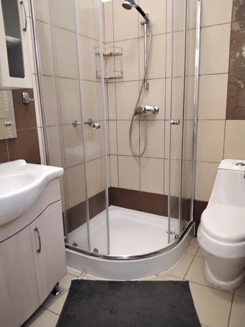 Kiadó családi ház Győr Leibstück Mária utca - Kép 10