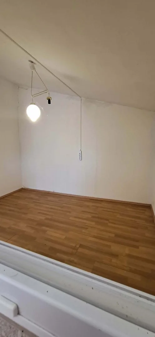Eladó családi ház Pécs Kodó dűlő - Kép 5