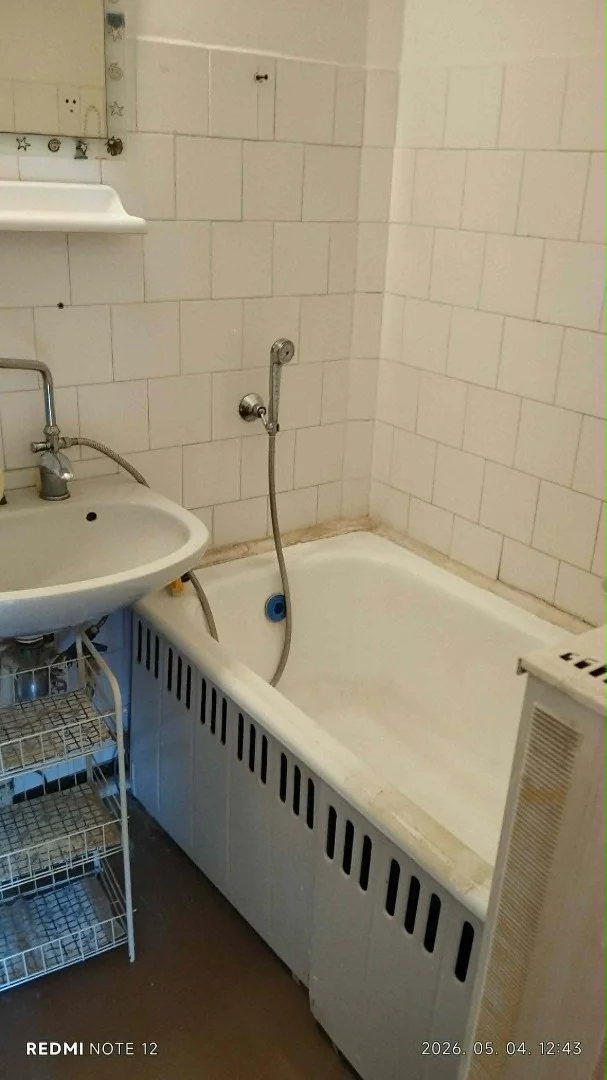 Eladó panel lakás Ajka Futó utca - Kép 9
