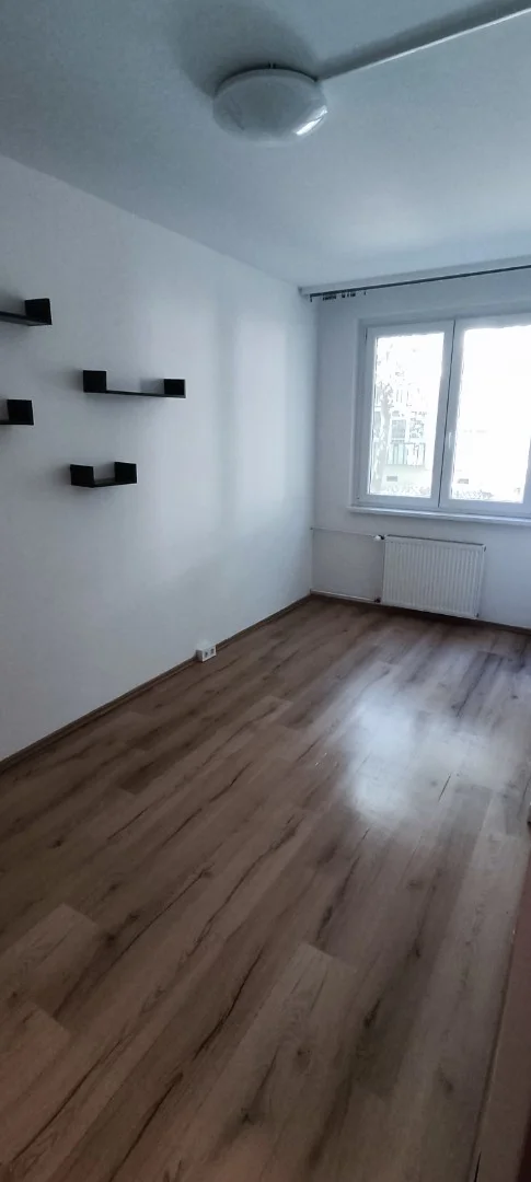 Eladó panel lakás Szeged Csorba - Kép 4