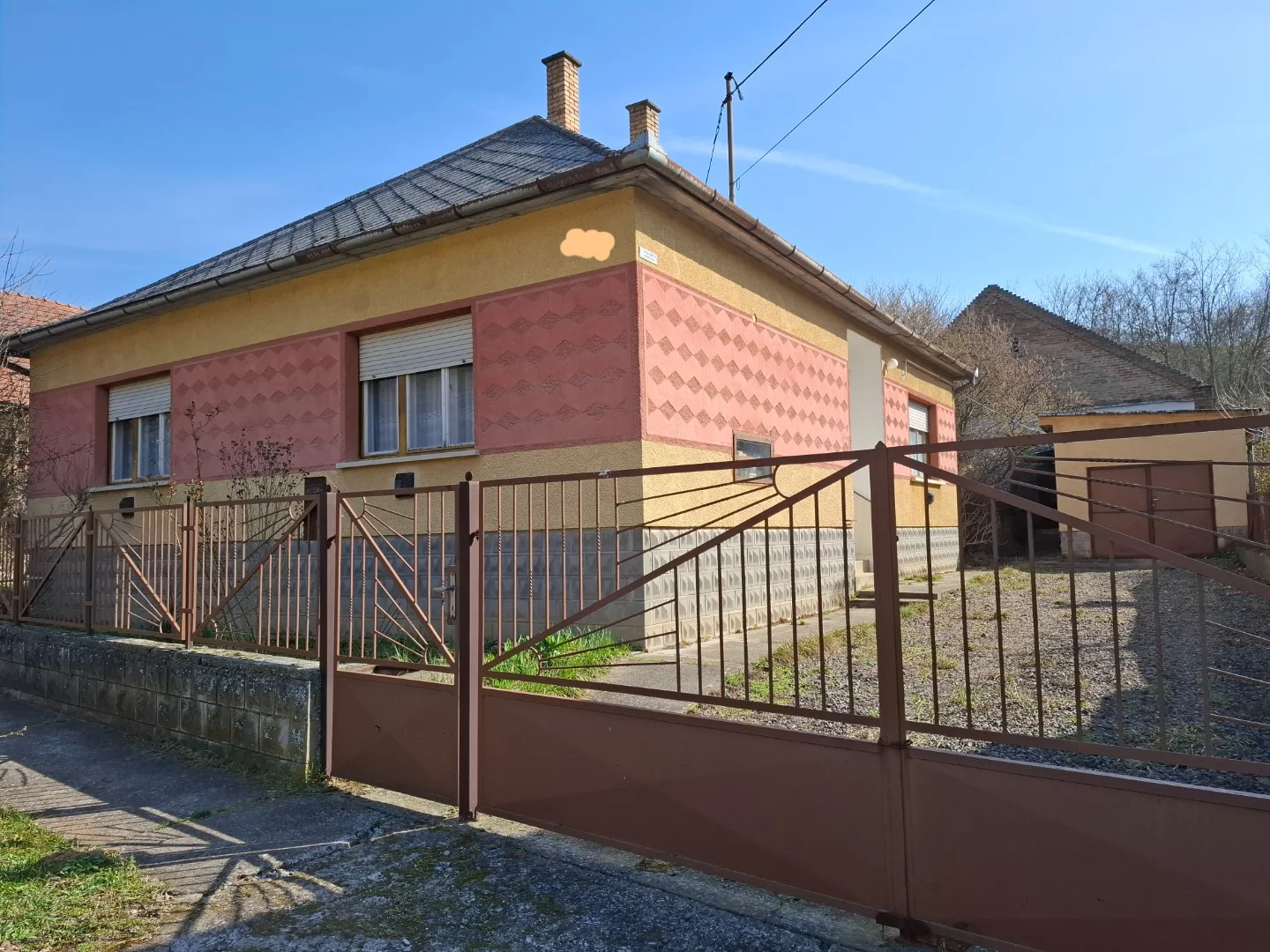 Eladó családi ház Mőcsény