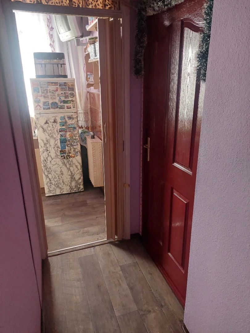 Eladó panel lakás Oroszlány Táncsics udvar - Kép 8
