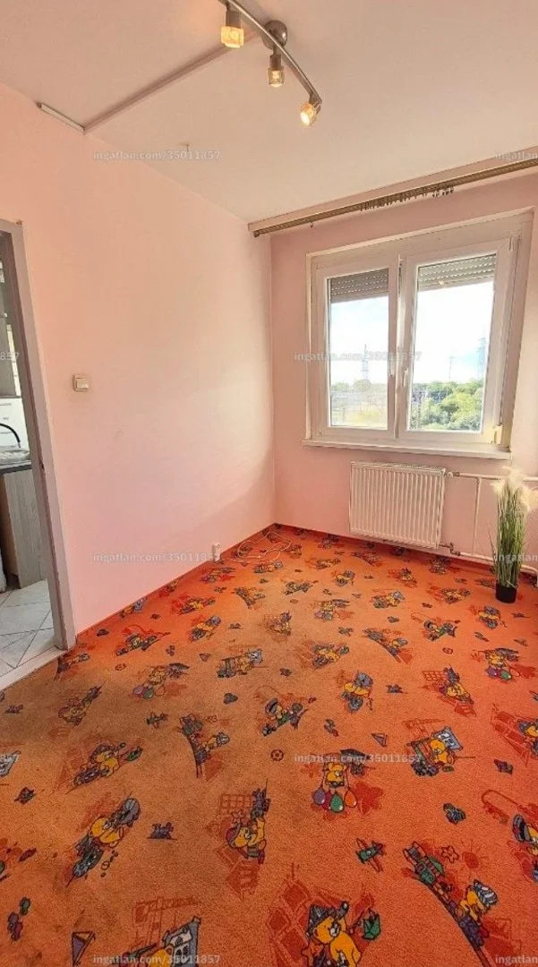 Eladó panel lakás Szeged Zsitva sor - Kép 3