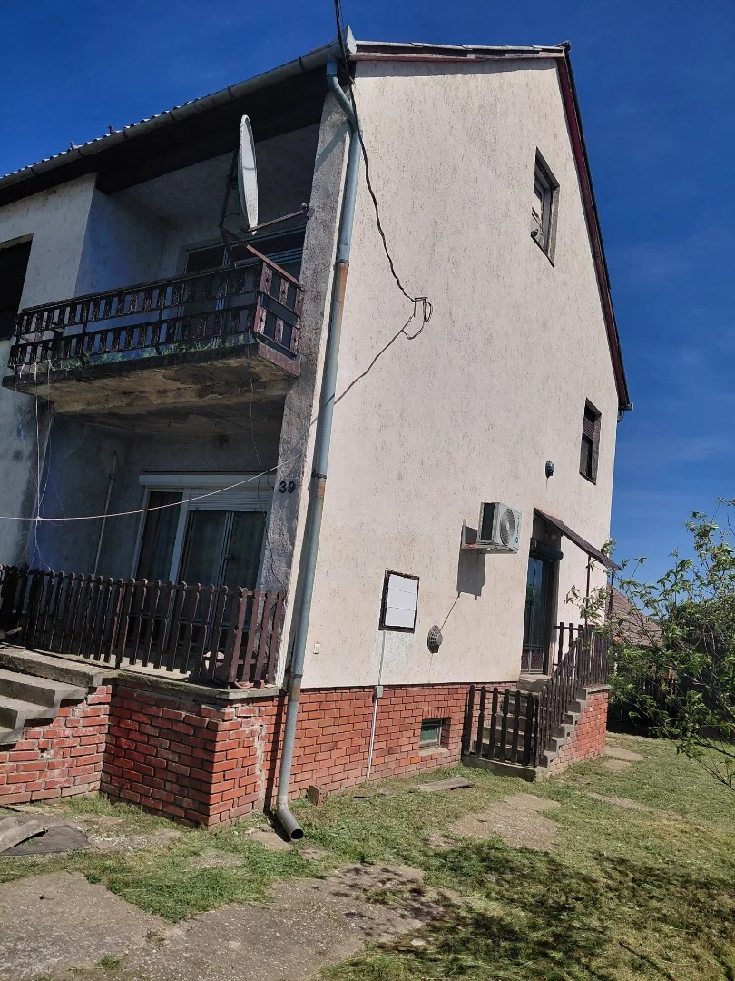 Eladó családi ház Döbrököz Külső
